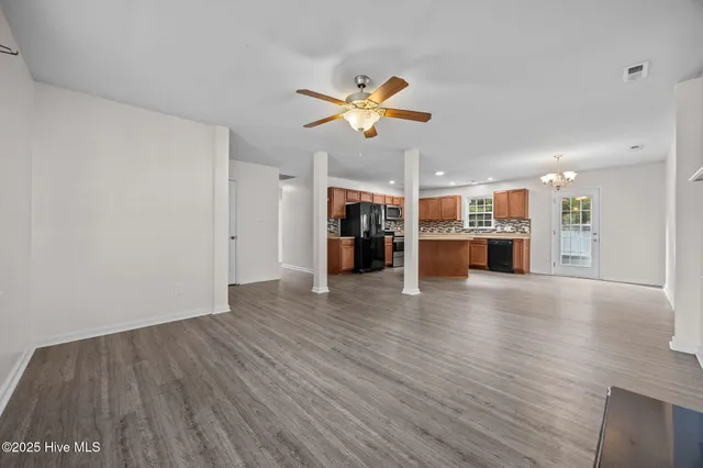 $260,000 | 4015 West T Whitehead Drive, Jacksonville, NC 28546