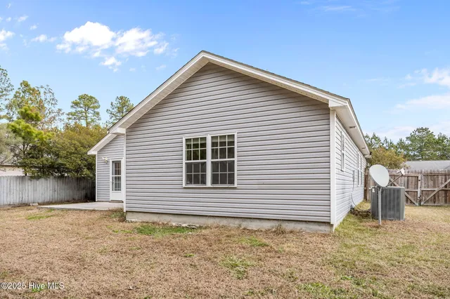 $260,000 | 4015 West T Whitehead Drive, Jacksonville, NC 28546