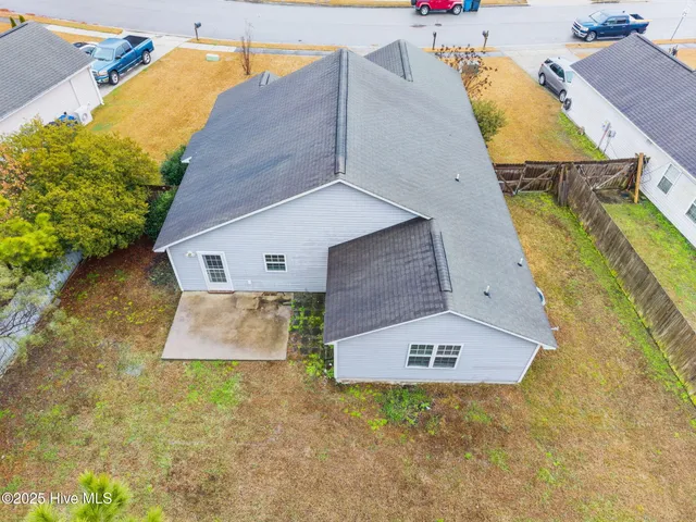 $260,000 | 4015 West T Whitehead Drive, Jacksonville, NC 28546