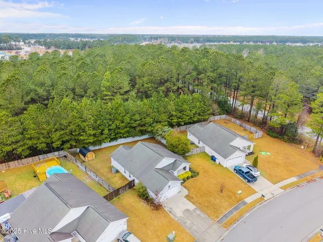 $260,000 | 4015 West T Whitehead Drive, Jacksonville, NC 28546
