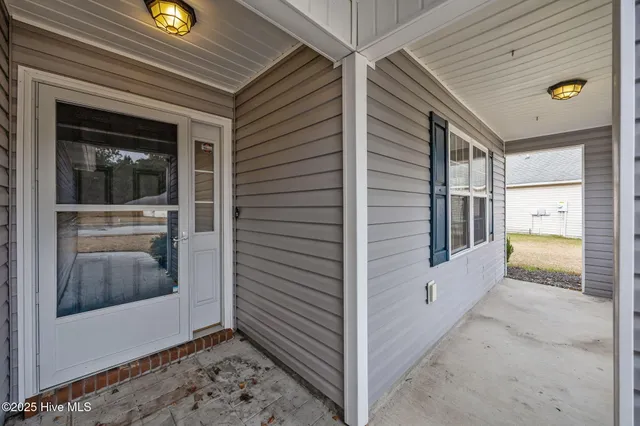 $260,000 | 4015 West T Whitehead Drive, Jacksonville, NC 28546