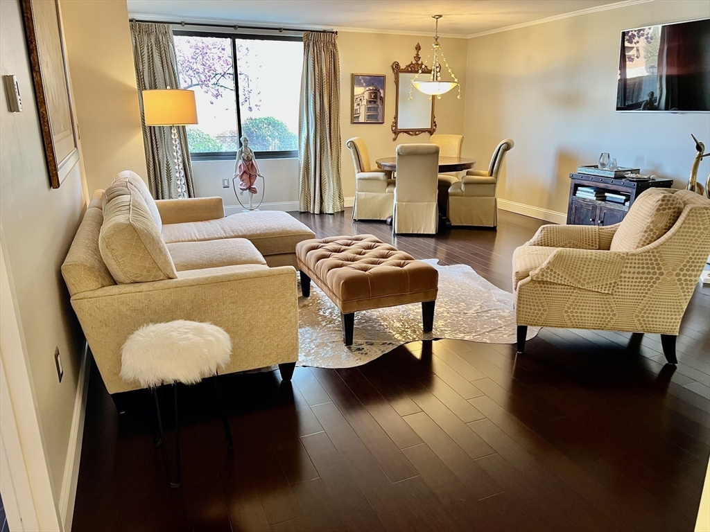404 Paradise Road, Unit 1D Swampscott, MA 01907 - Photo 11 of 36