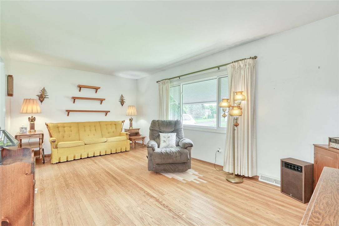 40 Chiltern Road Rochester, NY 14623 - Photo 4 of 45