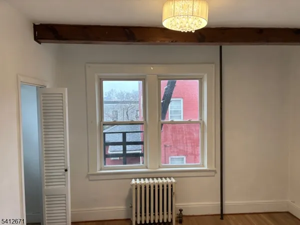 $2,850 | 334 Midland Avenue, Unit 1, Saddle Brook, NJ 07663