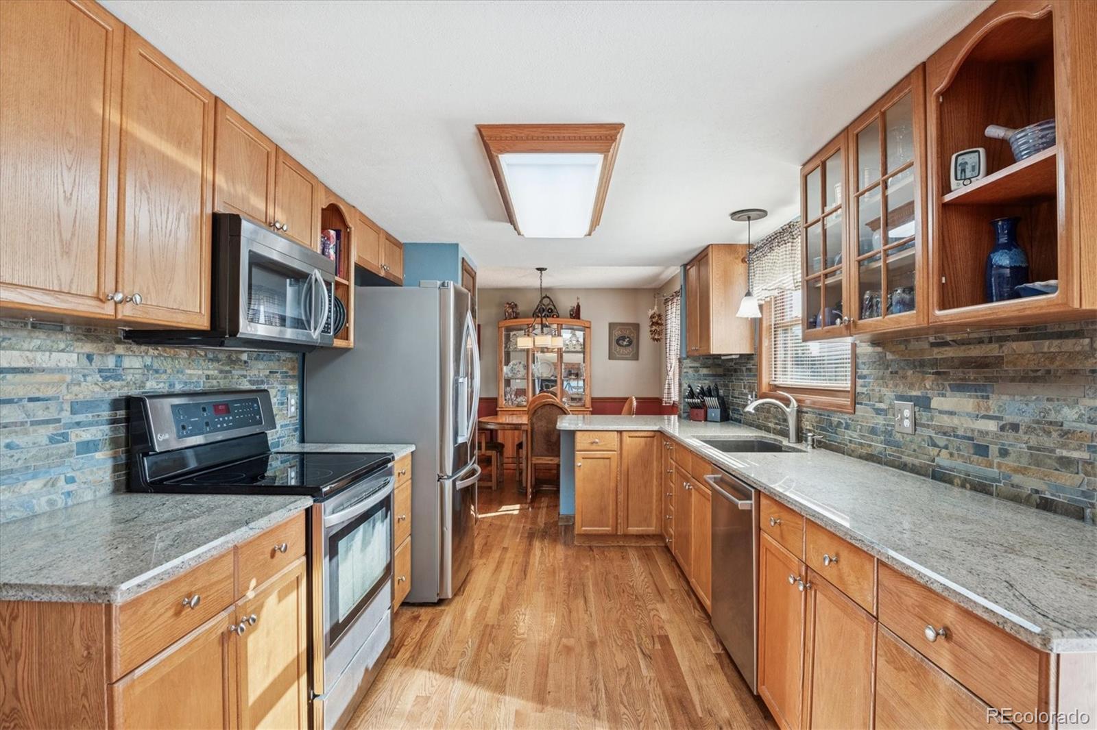 13237 Monroe Way Thornton, CO 80241 - Photo 11 of 34