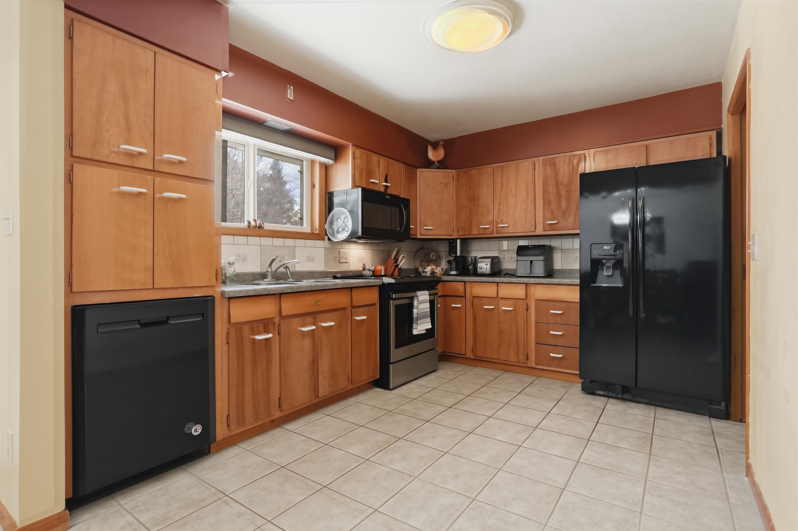 634 Shattuck Street Medford, WI 54451 - Photo 2 of 15
