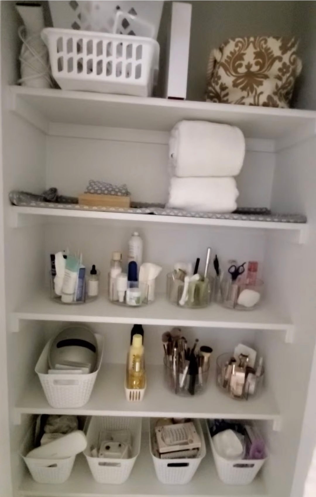 3833 Mercer Road Georgetown, TX 78628 - Photo 18 of 25 Organized shelving provides abundant storage for toiletries and linens.
