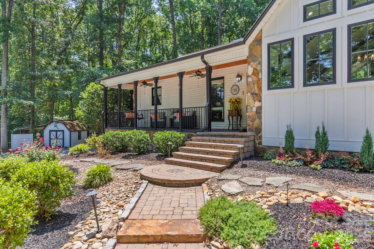 384 Rankin Hill Road Troutman, NC 28166 - Photo 3 of 48