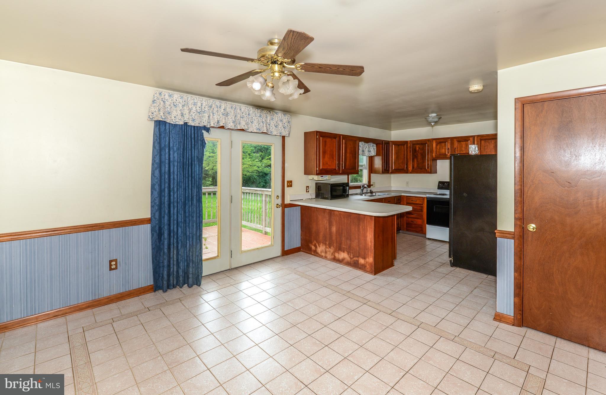 128 Plum Hill Road Peach Bottom, PA 17563 - Photo 7 of 25 Dining/Kitchen