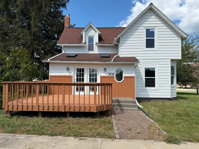 $169,000 | 302 West Cook Street, Sheffield, IL 61361