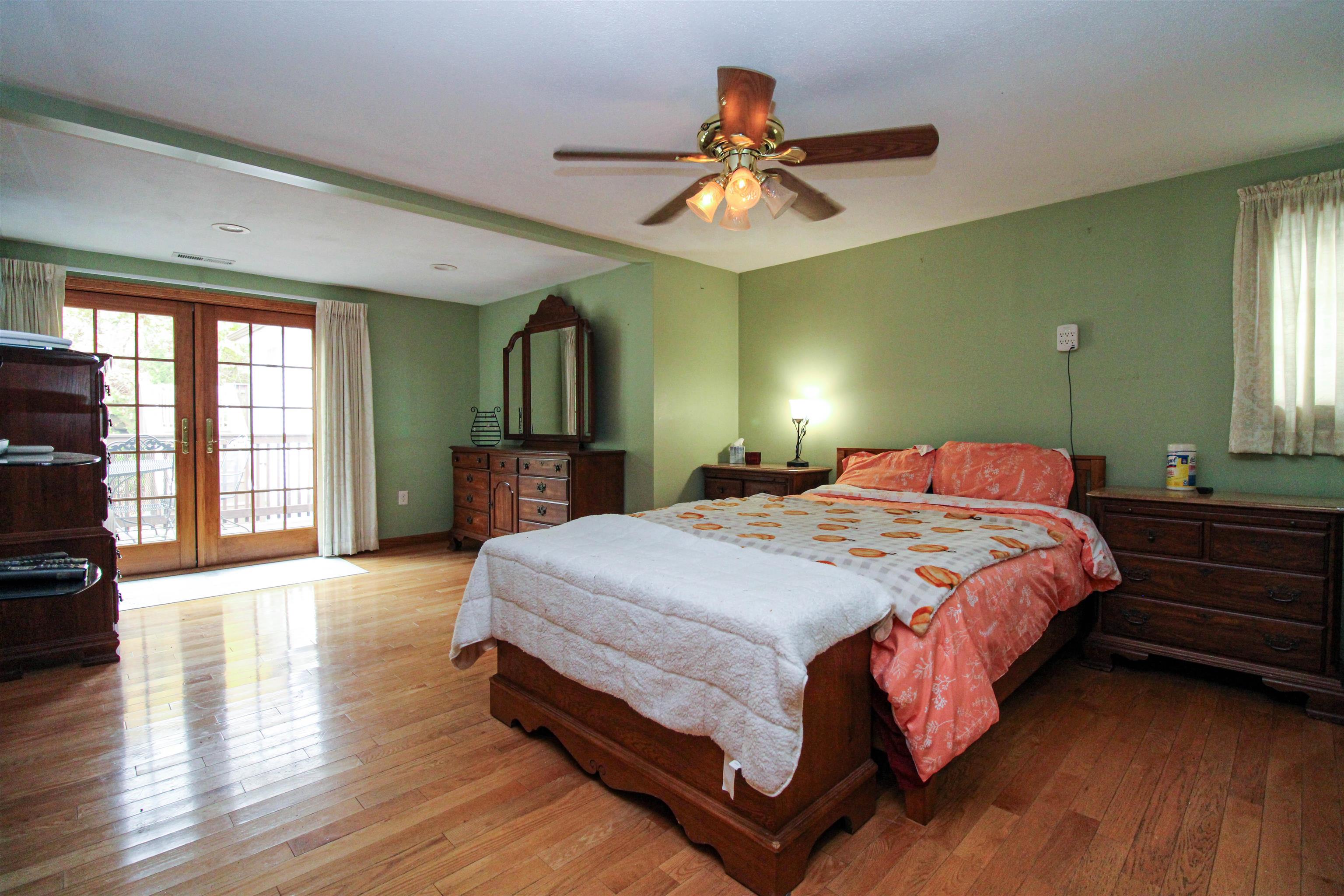 8 Grenada Circle Nashua, NH 03062 - Photo 11 of 38