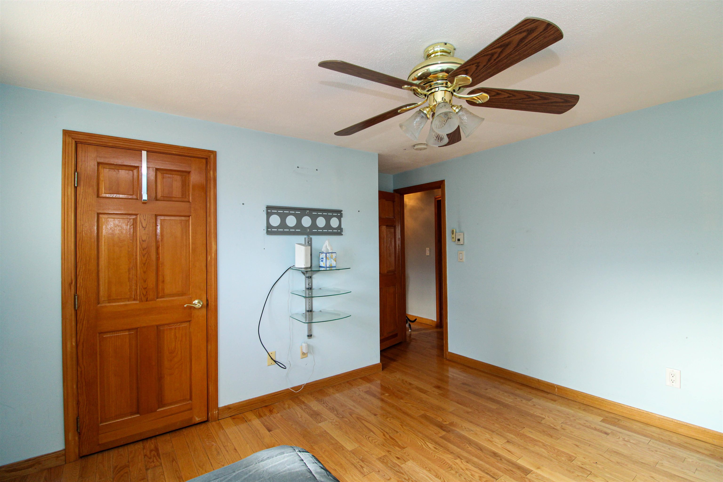 8 Grenada Circle Nashua, NH 03062 - Photo 15 of 38