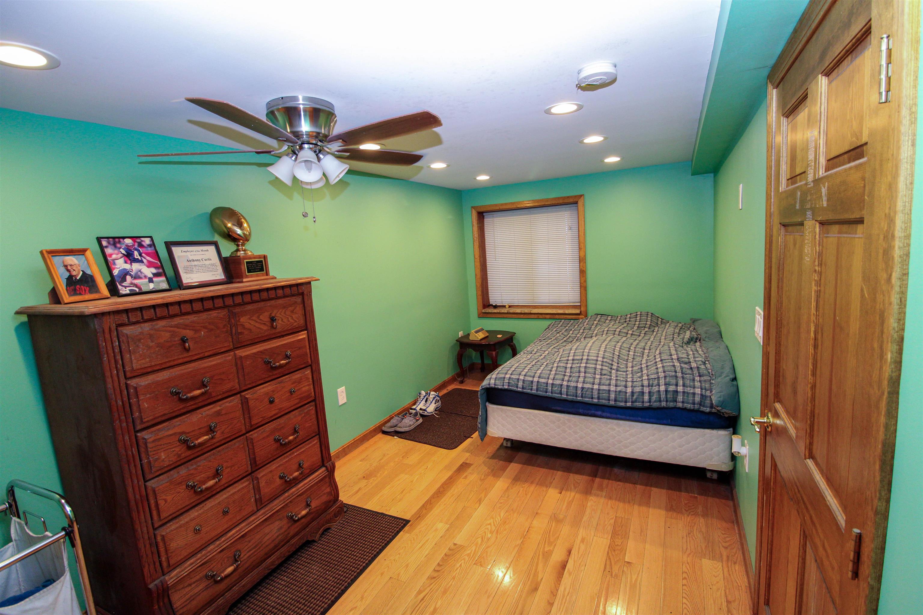 8 Grenada Circle Nashua, NH 03062 - Photo 28 of 38