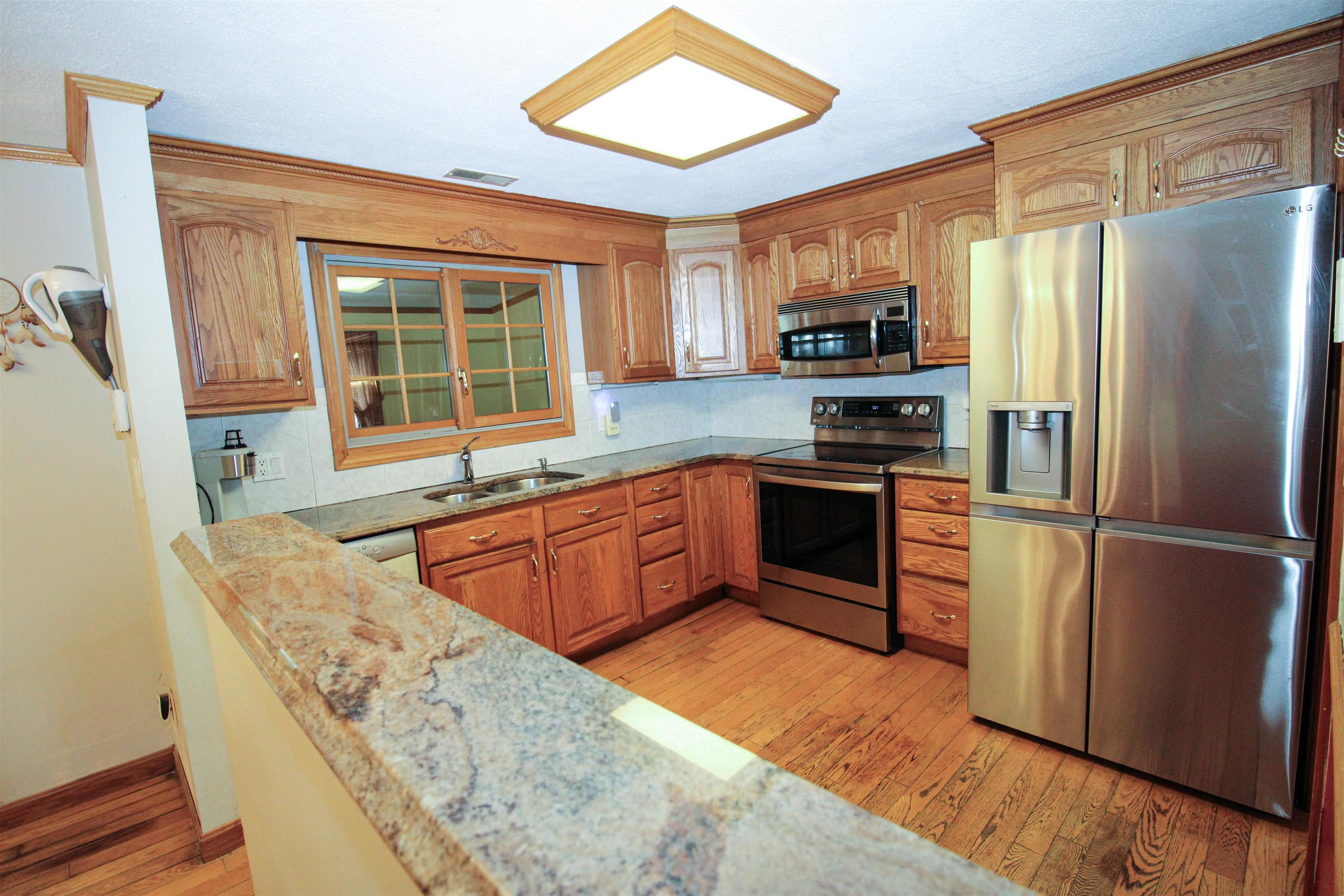 8 Grenada Circle Nashua, NH 03062 - Photo 38 of 38