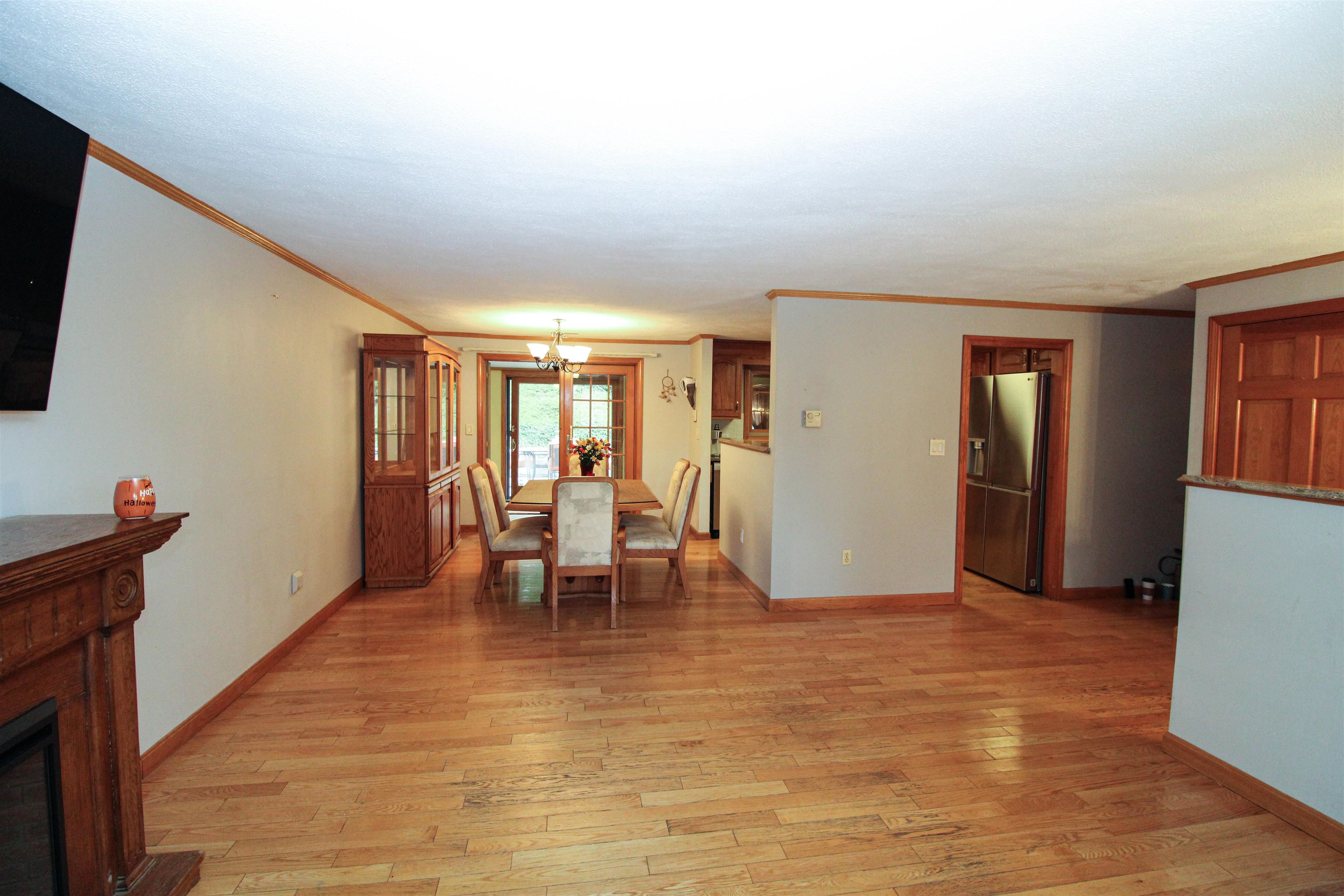 8 Grenada Circle Nashua, NH 03062 - Photo 7 of 38