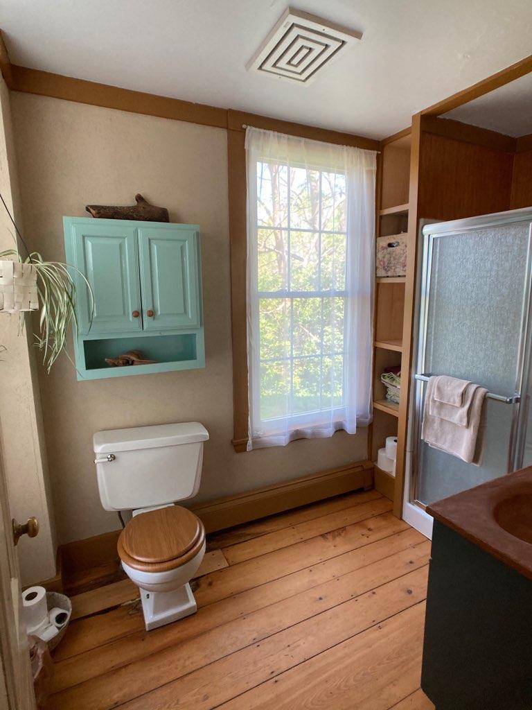 445 Christian Ridge Road Paris, ME 04281 - Photo 6 of 29 DC bath 1