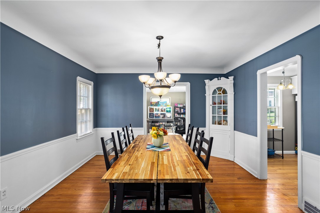 2535 Saybrook Road Cleveland, OH 44118 - Photo 7 of 30 Gallery Image 7