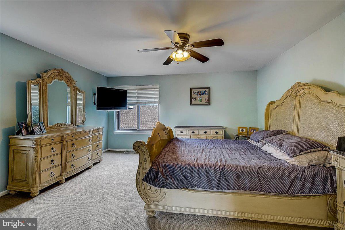 3400 Honey Run Road Ambler, PA 19002 - Photo 11 of 26 Main bedroom