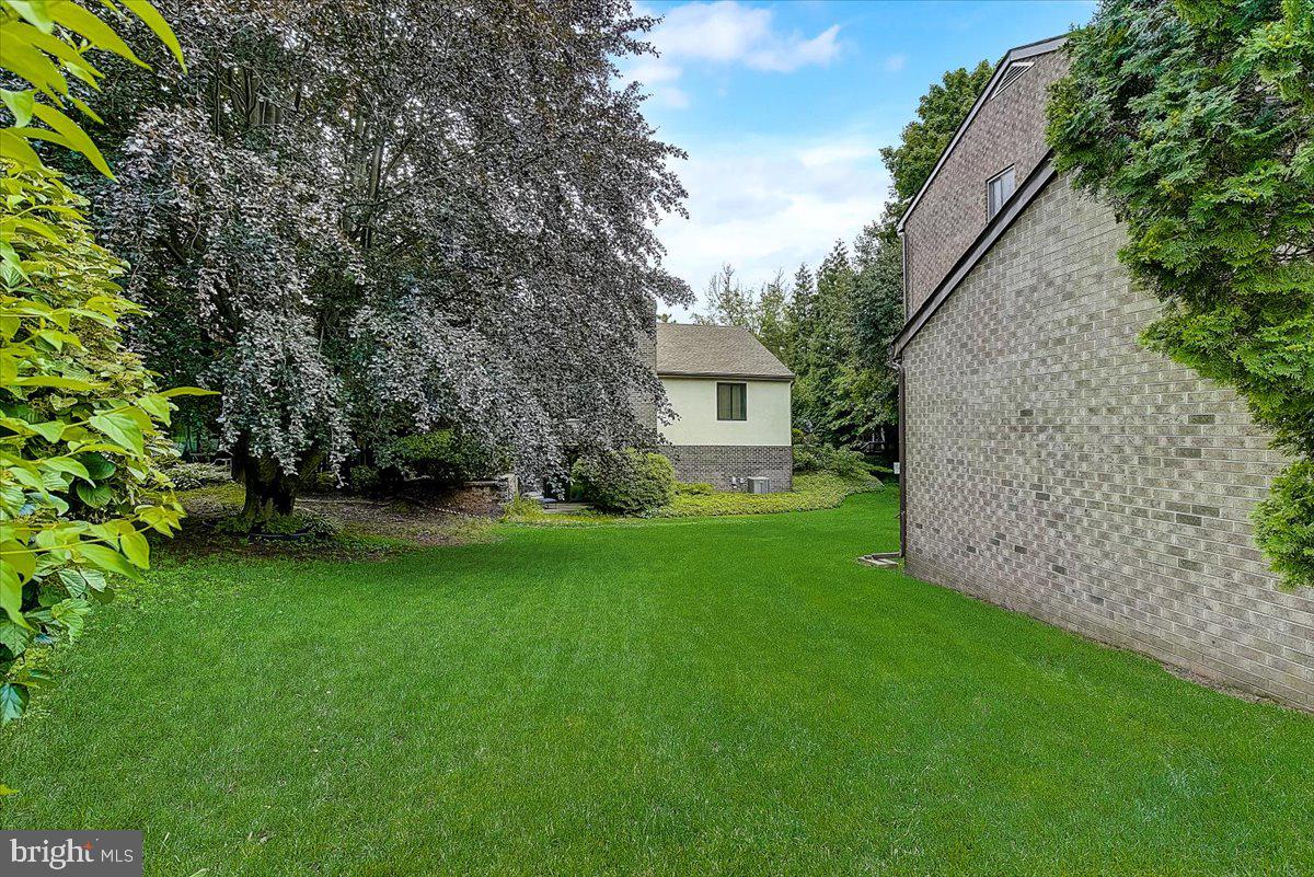3400 Honey Run Road Ambler, PA 19002 - Photo 26 of 26 Side yard