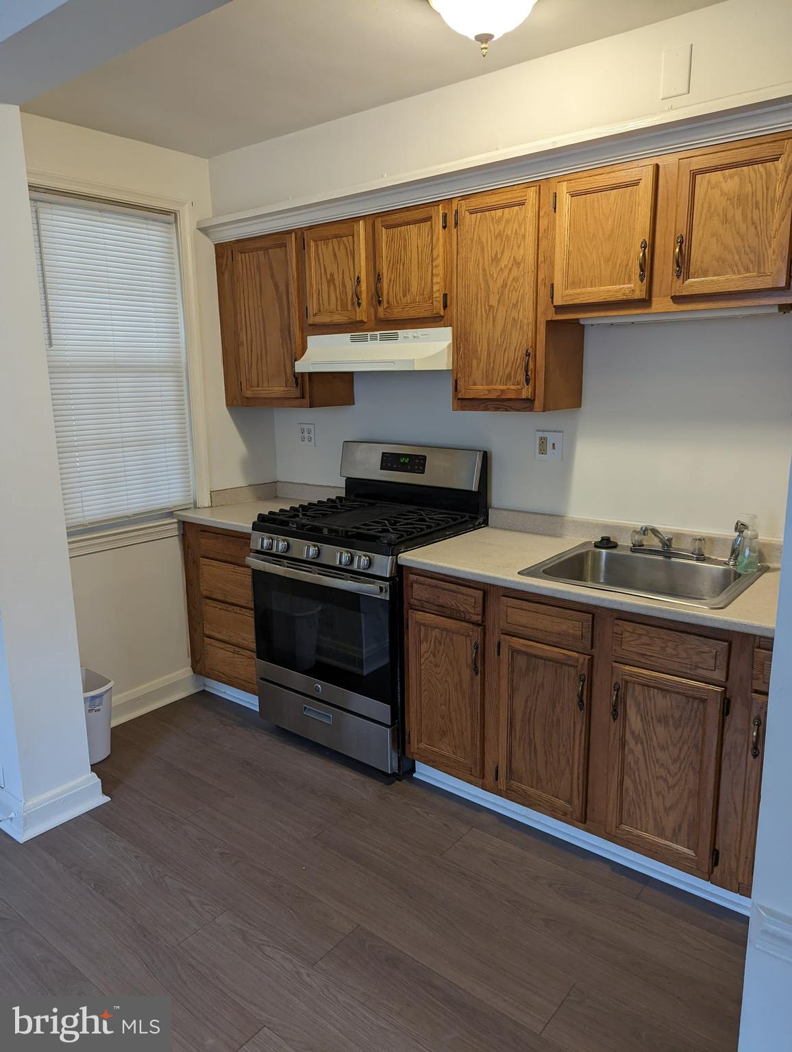4901 Cedar Garden Road Baltimore, MD 21229 - Photo 8 of 14