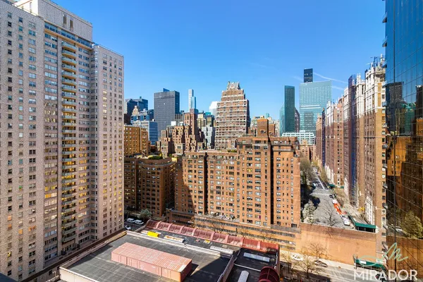 $6,200 | 330 East 39th Street, Unit 35J | Murray Hill