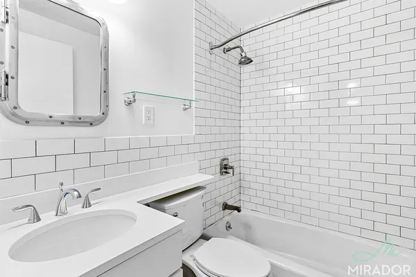 $6,200 | 330 East 39th Street, Unit 35J | Murray Hill