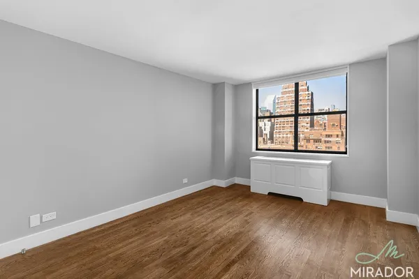 $6,200 | 330 East 39th Street, Unit 35J | Murray Hill