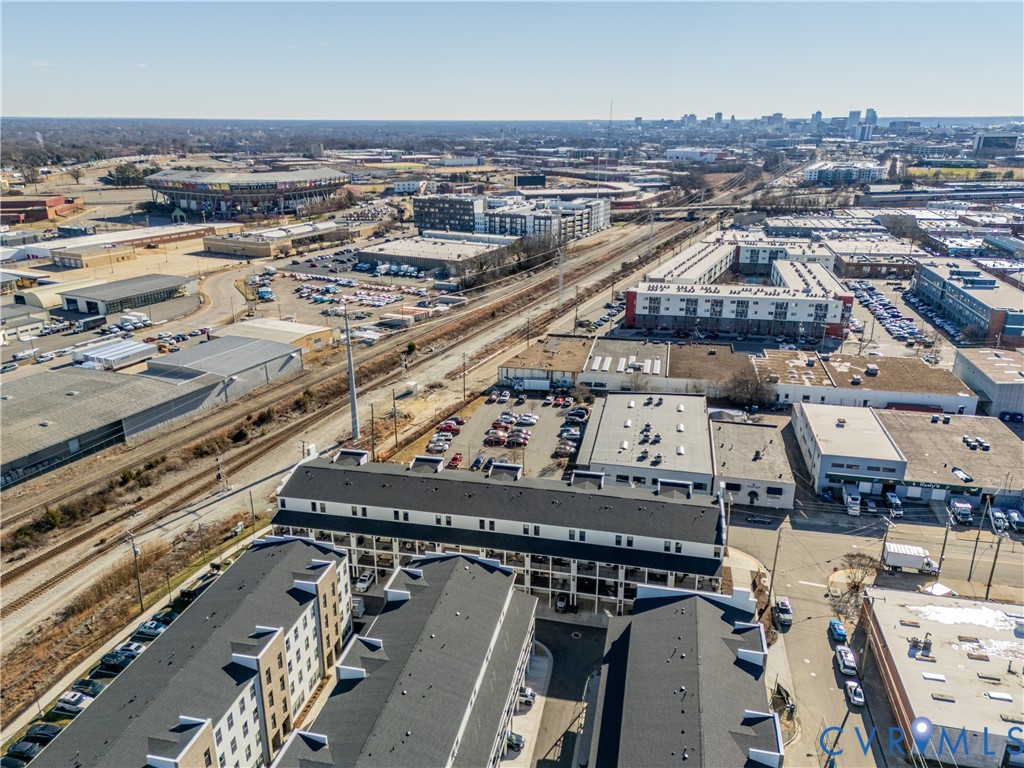 1900 Roseneath Road, Unit 8B Richmond, VA 23230 - Photo 48 of 50 Drone / aerial view of an industrial area