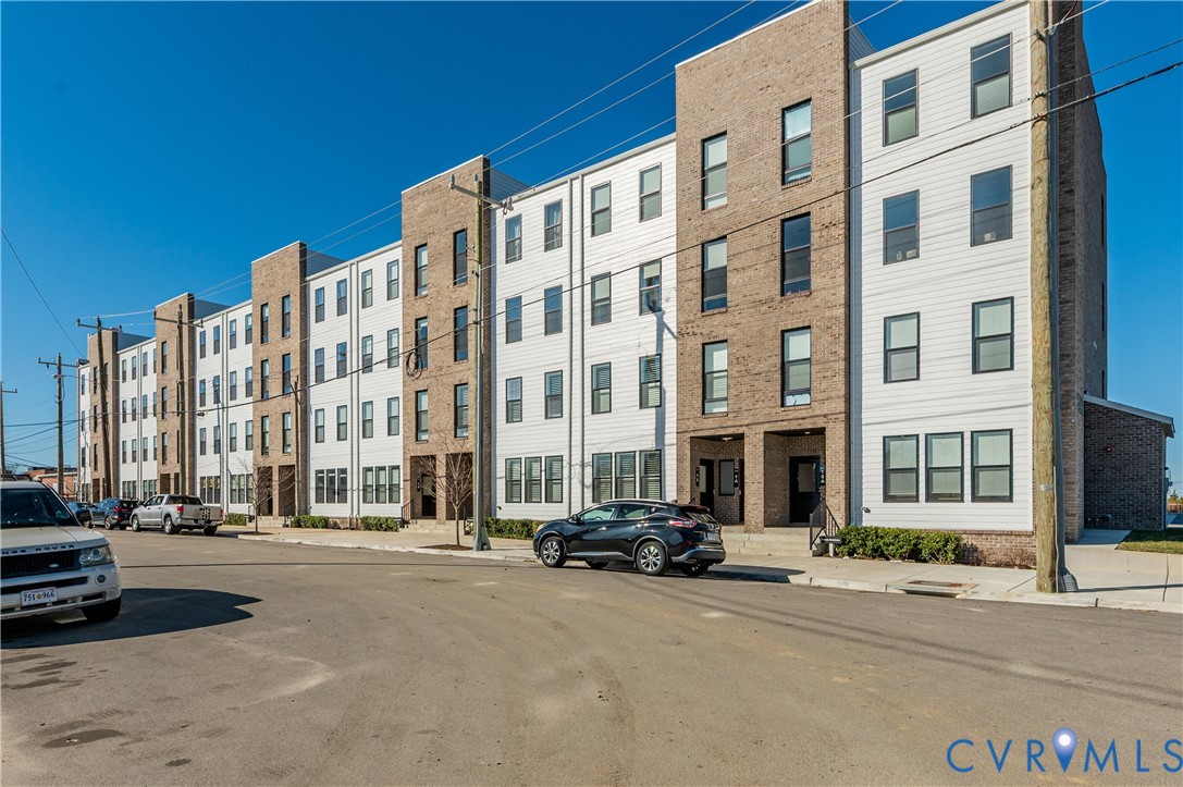 1900 Roseneath Road, Unit 8B Richmond, VA 23230 - Photo 50 of 50 View of apartment building / complex