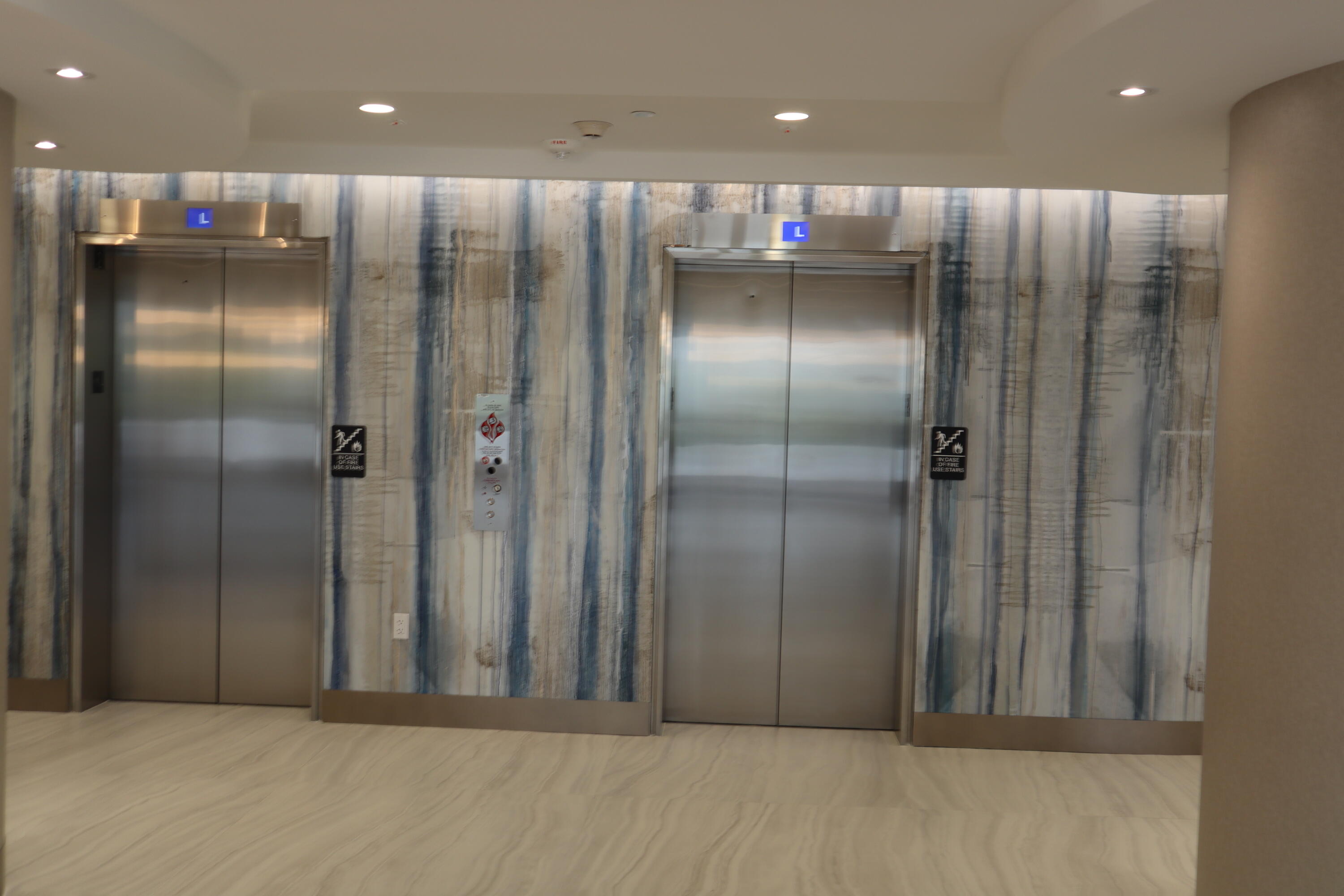 350 South Ocean Boulevard, Unit 2A Boca Raton, FL 33432 - Photo 25 of 33 Lobby elevators