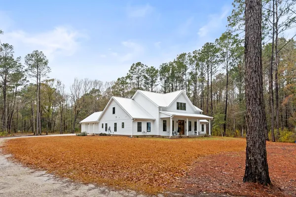 $1,225,000 | 1183 State Rd S-10-98, Awendaw, SC 29429