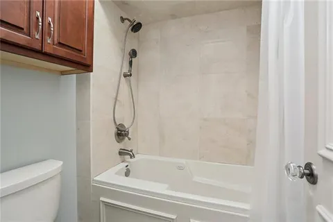 $390,000 | 1750 St Charles Avenue, Unit 633, New Orleans, LA 70130