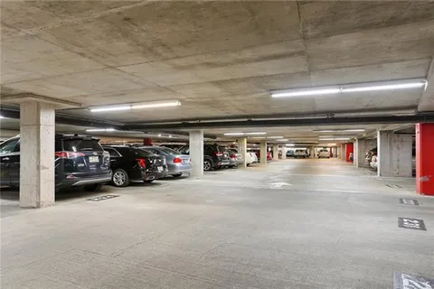 $390,000 | 1750 St Charles Avenue, Unit 633, New Orleans, LA 70130