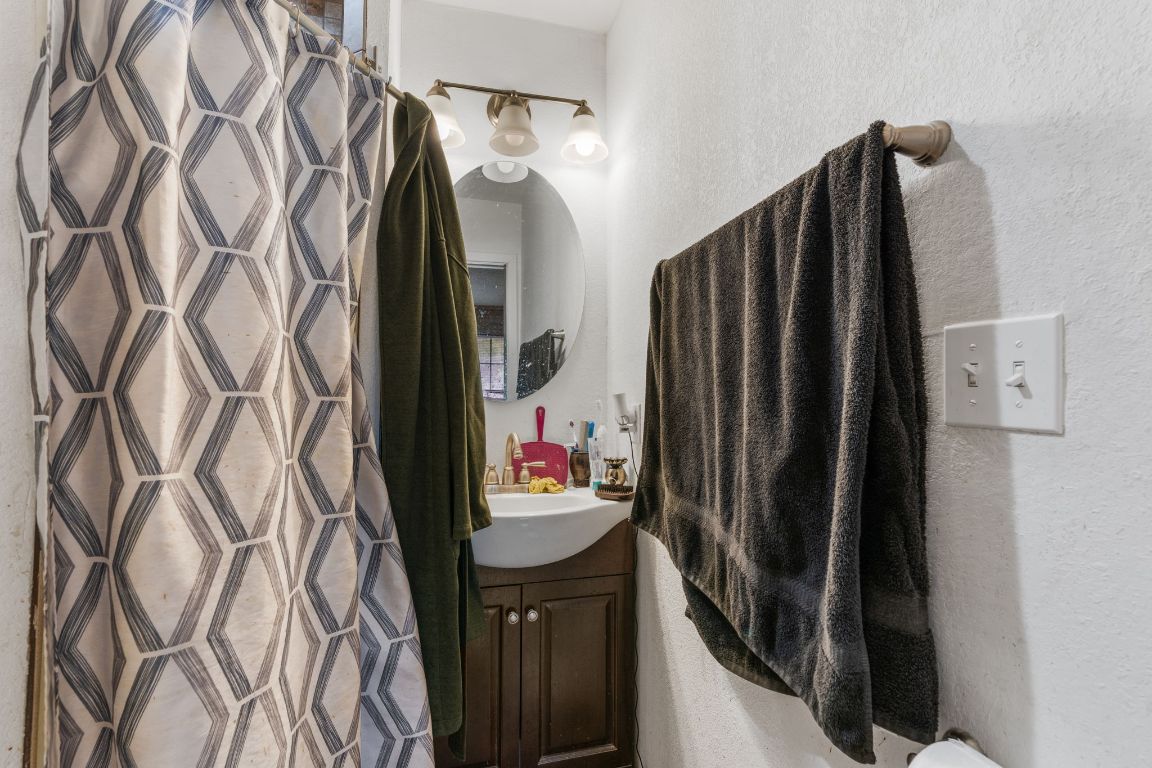 950 County Road 481 Thrall, TX 76578 - Photo 18 of 25