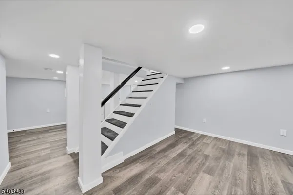 an entryway in a room