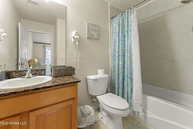 $214,500 | 1110 Century Oaks Drive, Unit A, Gulfport, MS 39507