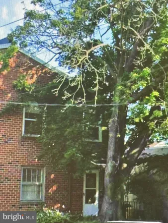$1,800 | 233 B 2nd Avenue, Unit ROESCH B, Oreland, PA 19075
