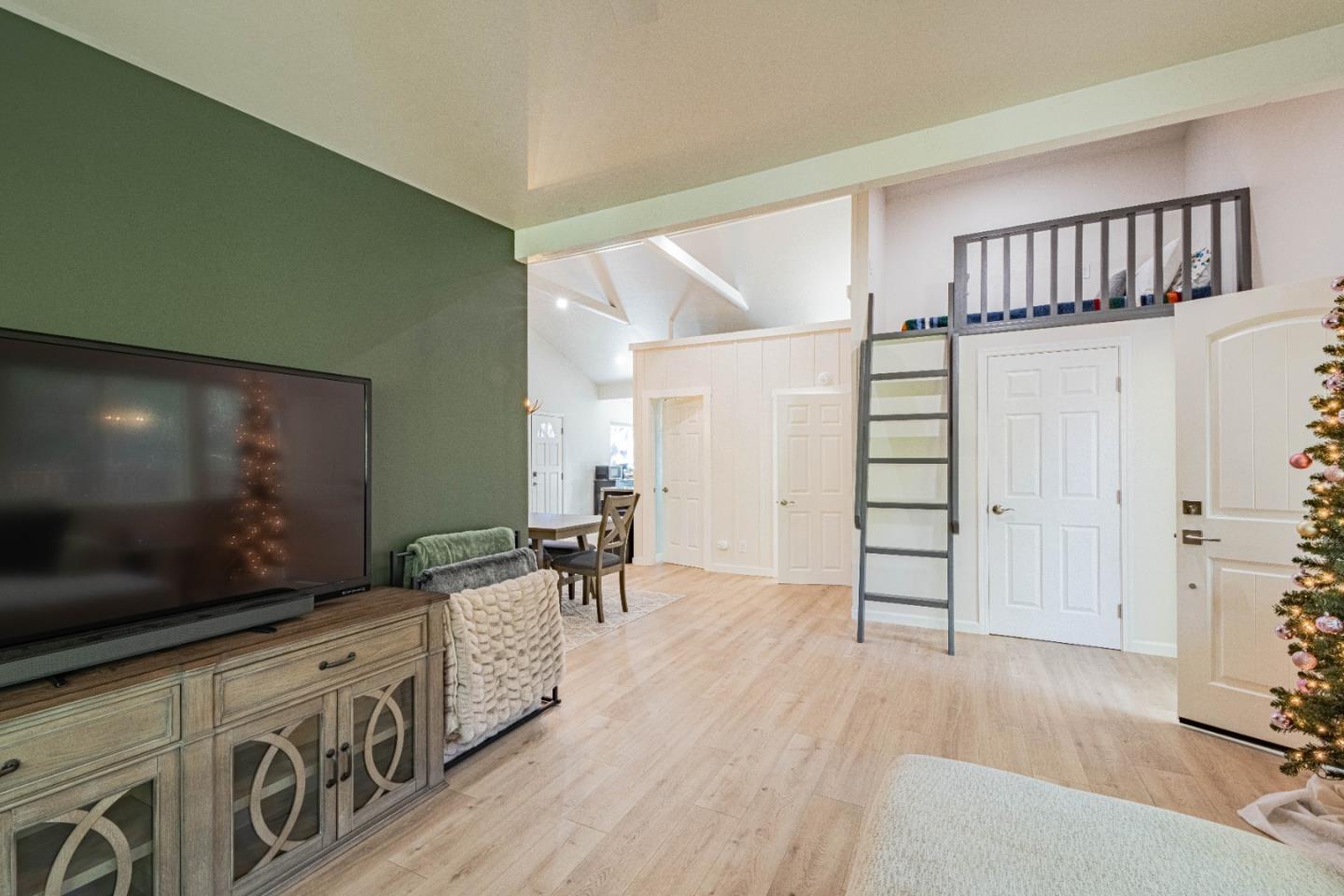 37060 Nason Road Carmel Valley, CA 93924 - Photo 13 of 29