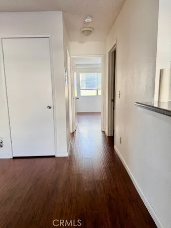 $2,590 | 1180 Crenshaw Boulevard, Unit 111, Los Angeles, CA 90019