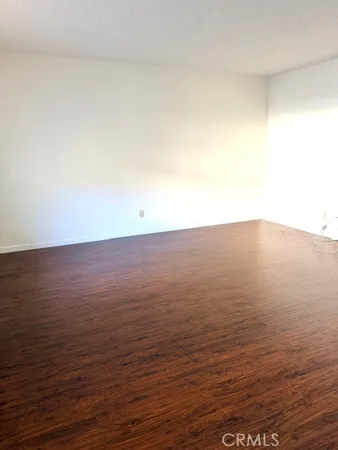 $2,590 | 1180 Crenshaw Boulevard, Unit 111, Los Angeles, CA 90019