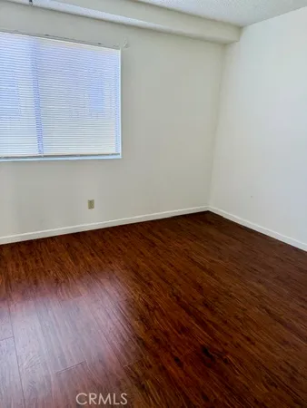 $2,590 | 1180 Crenshaw Boulevard, Unit 111, Los Angeles, CA 90019