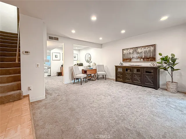 $497,500 | 22038 Vanowen Street, Unit 113, Woodland Hills, CA 91303