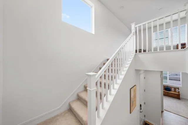 a view of livingroom with furniture