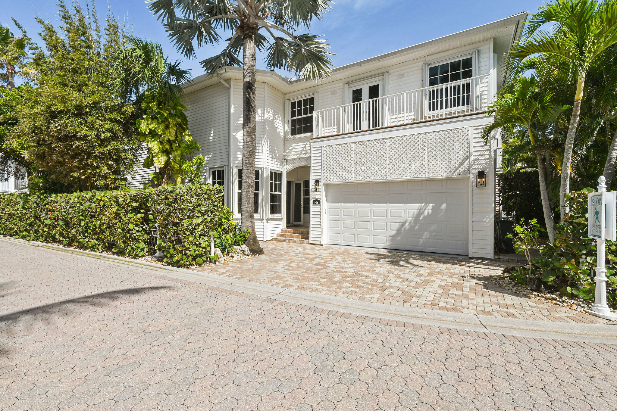149 Jupiter Key Road Jupiter, FL 33477 - Photo 3 of 37 149JupiterKey_01