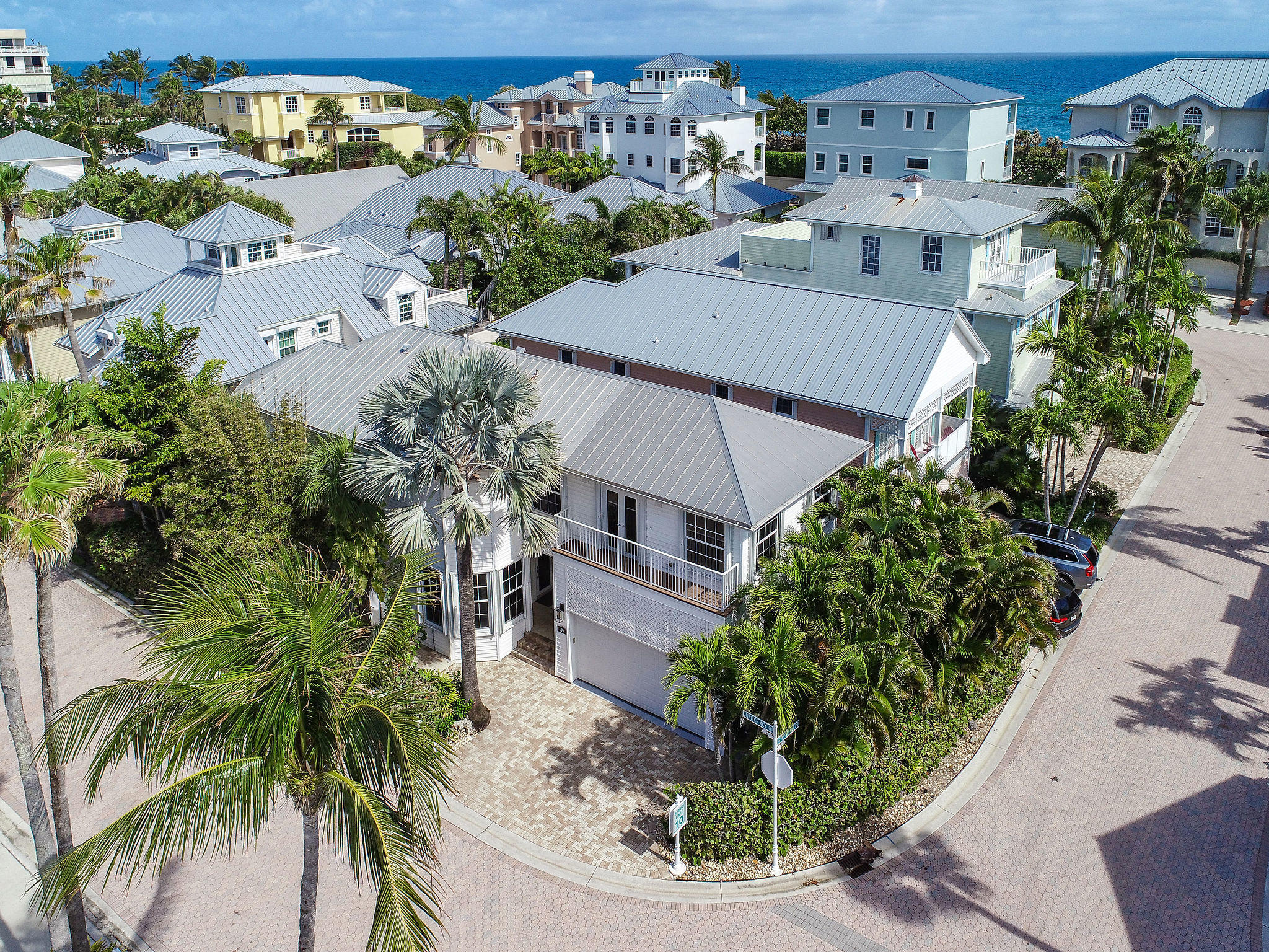 149 Jupiter Key Road Jupiter, FL 33477 - Photo 33 of 37 149JupiterKeyAerial(3)