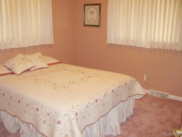 70 Townsend Road Leonard, MI 48367 - Photo 19 of 41 #19 2nd Bedroom.jpg