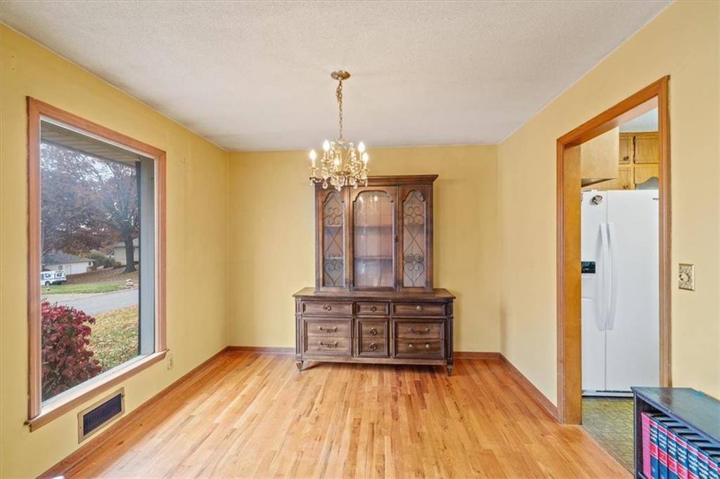 4942 North Flora Avenue Kansas City, MO 64118 - Photo 6 of 31