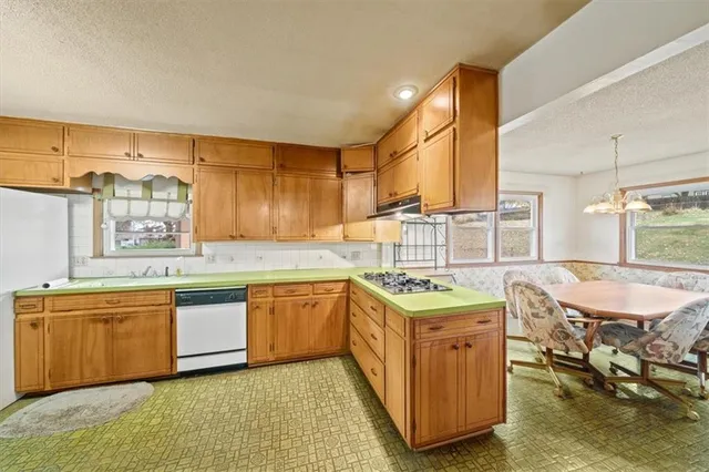 $239,000 | 4942 North Flora Avenue, Kansas City, MO 64118