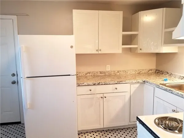 $1,400 | 4 West 53rd Street, Unit 4, Savannah, GA 31405