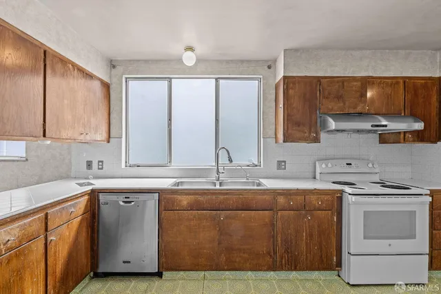 $1,198,000 | 83 Parkside Avenue, Daly City, CA 94015